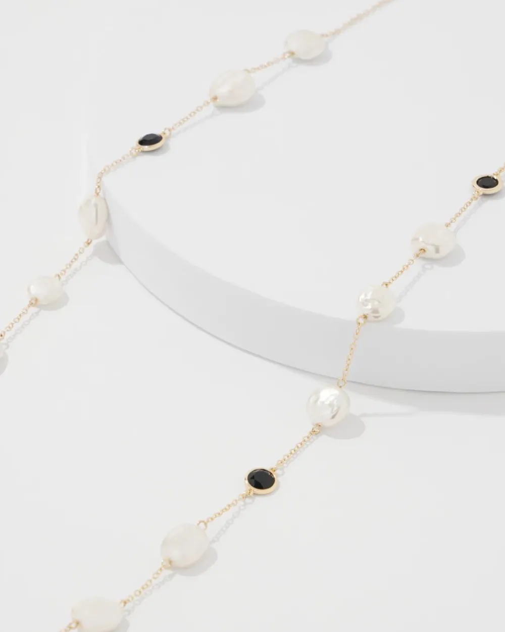 Black + White Single Strand Necklace*White House Black Market Sale