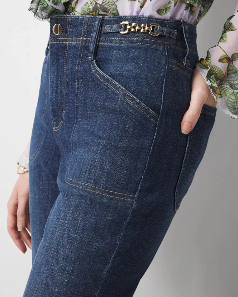 Chain Detail High-Rise Bootcut Jean*White House Black Market Best