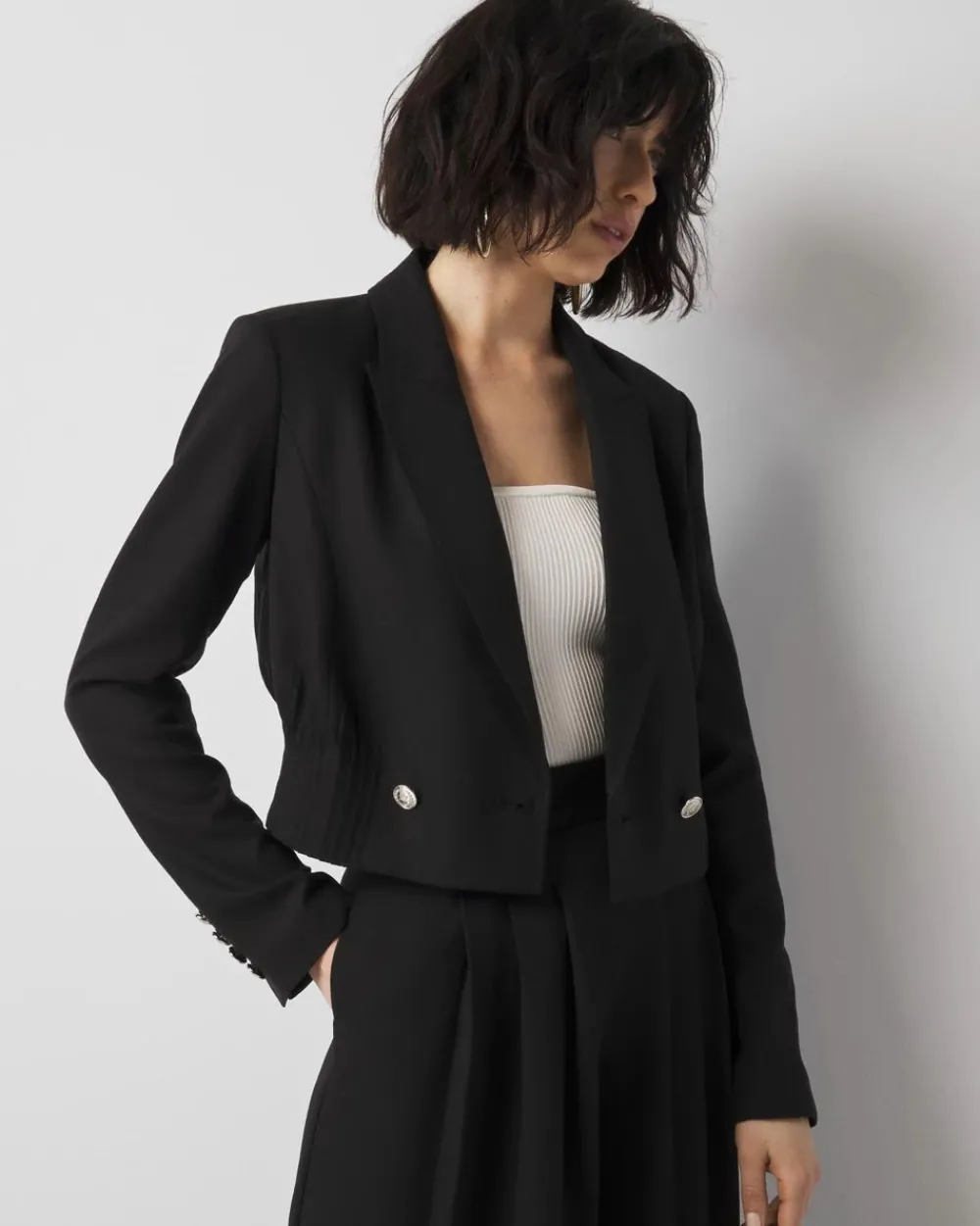 Cropped Double-Breasted Jacket*White House Black Market Fashion