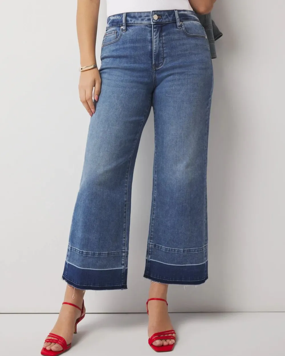 Curvy High-Rise Released Hem Wide Leg Cropped Jean*White House Black Market Sale