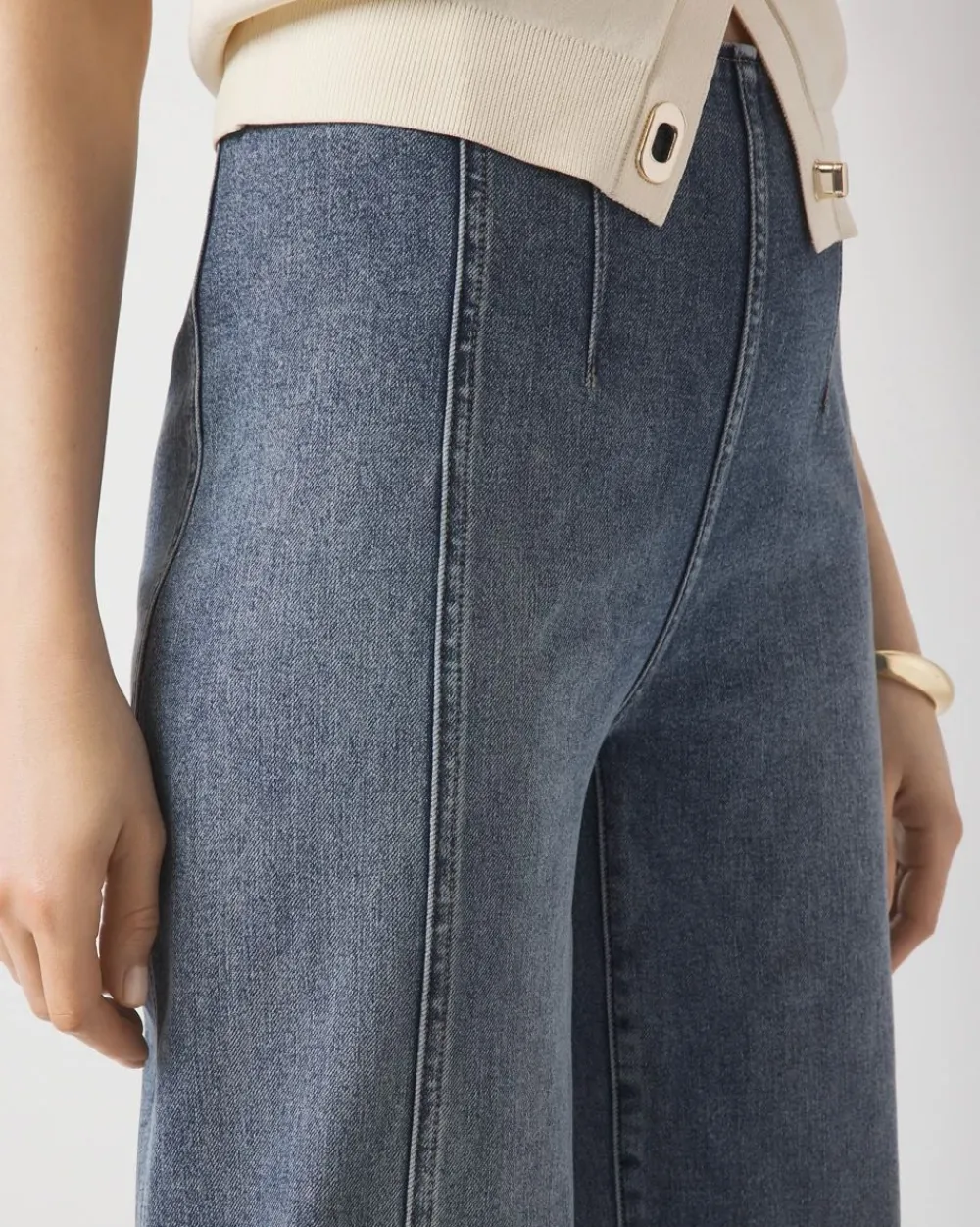 Extra High-Rise Wide Leg Cropped Jean*White House Black Market Online