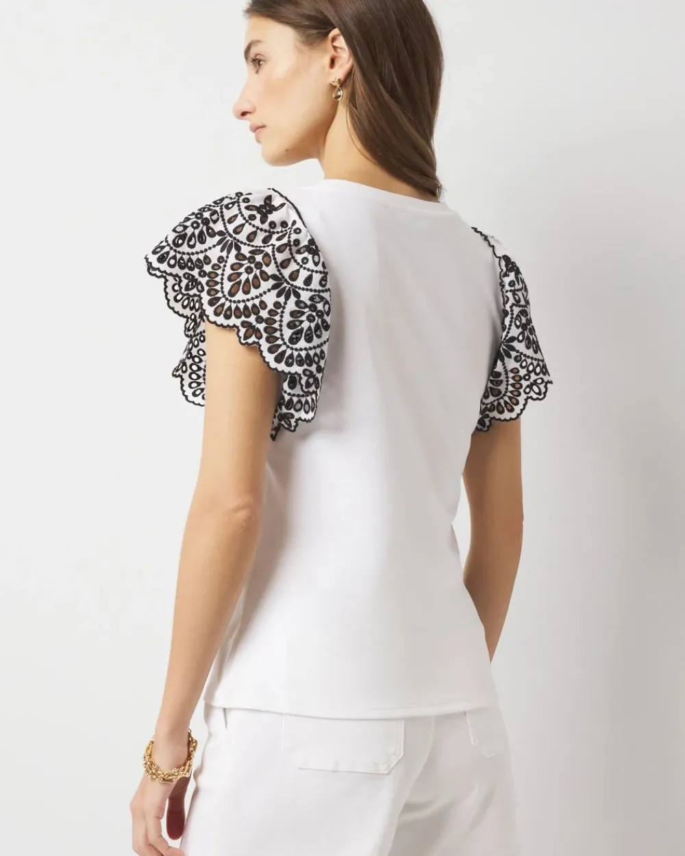 Eyelet Sleeve Crewneck Tee*White House Black Market Best
