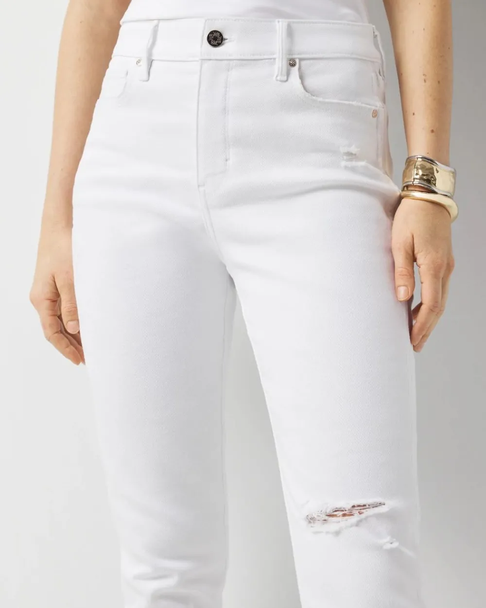 Petite High-Rise Distressed Straight Jeans*White House Black Market Sale