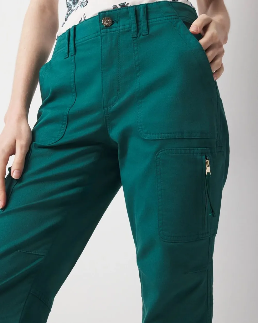Petite Mid-Rise Pret-A-Pedi Straight Cropped Pants*White House Black Market Sale